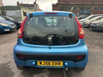 PEUGEOT 107 1.0 12V Urban Hatchback 5dr Petrol 2 Tronic Euro 4 (68 ps)