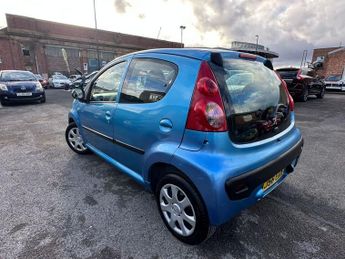 PEUGEOT 107 1.0 12V Urban Hatchback 5dr Petrol 2 Tronic Euro 4 (68 ps)