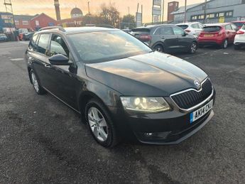 Skoda Octavia 2.0 TDI Elegance Estate 5dr Diesel Manual 4WD Euro 5 (s/s) (150 