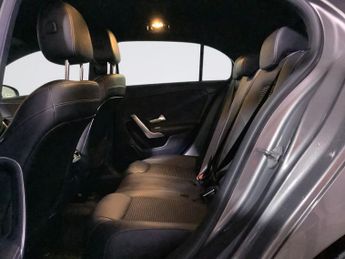 MERCEDES-BENZ A-CLASS 1.5 A180d Sport (Executive) Hatchback 5dr Diesel 7G-DCT Euro 6 (