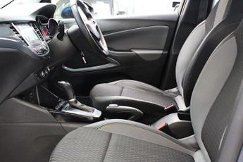 VAUXHALL CROSSLAND X 1.2 Turbo Elite Nav SUV 5dr Petrol Auto Euro 6 (s/s) (130 ps)