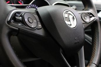 VAUXHALL CROSSLAND X 1.2 Turbo Elite Nav SUV 5dr Petrol Auto Euro 6 (s/s) (130 ps)