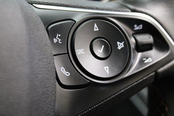 VAUXHALL CROSSLAND X 1.2 Turbo Elite Nav SUV 5dr Petrol Auto Euro 6 (s/s) (130 ps)