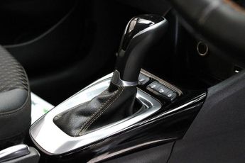 VAUXHALL CROSSLAND X 1.2 Turbo Elite Nav SUV 5dr Petrol Auto Euro 6 (s/s) (130 ps)