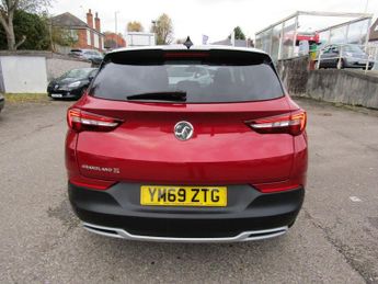 VAUXHALL GRANDLAND X 1.2 Turbo SRi Nav SUV 5dr Petrol Automatic Euro 6 (s/s) (130 ps)