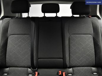 VOLKSWAGEN GOLF 1.5 eTSI MHEV Life Hatchback 5dr Petrol Hybrid DSG Euro 6 (s/s) 