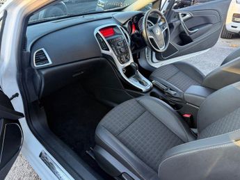 VAUXHALL ASTRA GTC 2.0 CDTi SRi Coupe 3dr Diesel Auto-2 FORMER KEEPERS-ALLOY WHEELS