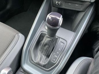 AUDI A1 1.5 TFSI 35 S line Sportback 5dr Petrol S Tronic Euro 6 (s/s) (1