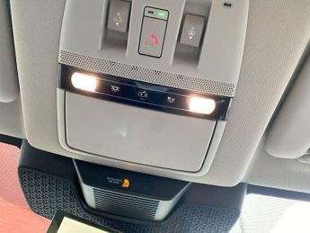 NISSAN ARIYA 63kWh Evolve SUV 5dr Electric Auto 7.4kW Charger (217 ps)