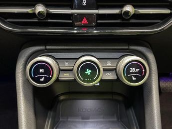 SKODA KODIAQ 1.5 TSI e-TEC MHEV SE SUV 5dr Petrol Hybrid DSG Euro 6 (s/s) (5 