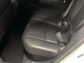 TOYOTA C-HR 1.8 VVT-h Dynamic SUV 5dr Petrol Hybrid CVT Euro 6 (s/s) (122 ps