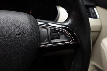 SKODA OCTAVIA 2.0 TDI SE L Estate 5dr Diesel DSG Euro 6 (s/s) (150 ps)