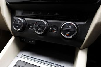 SKODA OCTAVIA 2.0 TDI SE L Estate 5dr Diesel DSG Euro 6 (s/s) (150 ps)