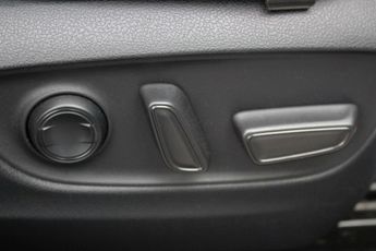 TOYOTA RAV4 2.5 VVT-h Excel SUV 5dr Petrol Hybrid CVT 4WD Euro 6 (s/s) (222 