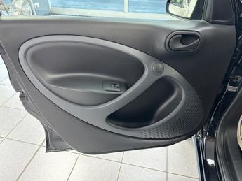 SMART FORFOUR 1.0 Pure Hatchback 5dr Petrol Manual Euro 6 (s/s) (71 ps)