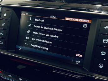 JAGUAR F-PACE 2.0 D180 R-Sport SUV 5dr Diesel Auto AWD Euro 6 (s/s) (180 ps)