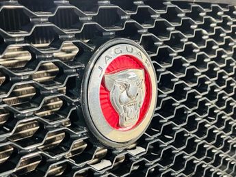 JAGUAR F-PACE 2.0 D180 R-Sport SUV 5dr Diesel Auto AWD Euro 6 (s/s) (180 ps)