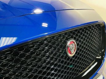 JAGUAR F-PACE 2.0 D180 R-Sport SUV 5dr Diesel Auto AWD Euro 6 (s/s) (180 ps)