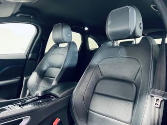 JAGUAR F-PACE 2.0 D180 R-Sport SUV 5dr Diesel Auto AWD Euro 6 (s/s) (180 ps)