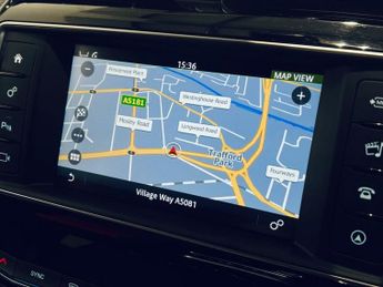 JAGUAR F-PACE 2.0 D180 R-Sport SUV 5dr Diesel Auto AWD Euro 6 (s/s) (180 ps)