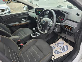 DACIA SANDERO STEPWAY 1.0 TCe Prestige Hatchback, 1 owner, Full Service History, Euro 