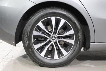 MERCEDES-BENZ A-CLASS 1.3 A180 SE Hatchback 5dr Petrol 7G-DCT Euro 6 (s/s) (136 ps)