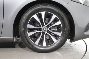 MERCEDES-BENZ A-CLASS 1.3 A180 SE Hatchback 5dr Petrol 7G-DCT Euro 6 (s/s) (136 ps)