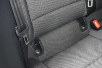 VOLKSWAGEN GOLF 1.6 TDI SE Nav Hatchback 5dr Diesel DSG Euro 6 (s/s) (115 ps)