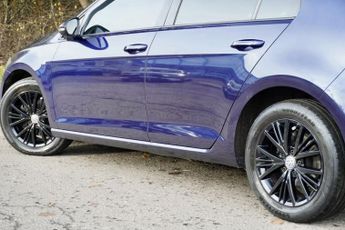 VOLKSWAGEN GOLF 1.6 TDI SE Nav Hatchback 5dr Diesel DSG Euro 6 (s/s) (115 ps)