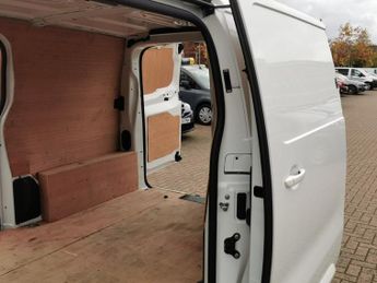 VAUXHALL VIVARO 1.5 Turbo D 2700 Sportive Panel Van 5dr Diesel Manual L1 H1 Euro
