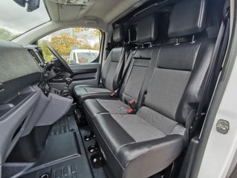 VAUXHALL VIVARO 1.5 Turbo D 2700 Sportive Panel Van 5dr Diesel Manual L1 H1 Euro