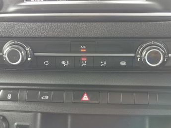 VAUXHALL VIVARO 1.5 Turbo D 2700 Sportive Panel Van 5dr Diesel Manual L1 H1 Euro