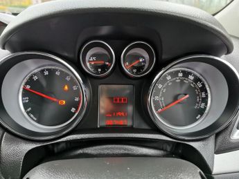 VAUXHALL MOKKA 1.6i Exclusiv SUV 5dr Petrol Manual 2WD Euro 6 (s/s) (115 ps)