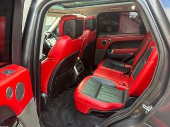 LAND ROVER RANGE ROVER SPORT 3.0 SD V6 HSE Dynamic SUV 5dr Diesel Auto 4WD Euro 6 (s/s) (306 