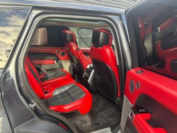 LAND ROVER RANGE ROVER SPORT 3.0 SD V6 HSE Dynamic SUV 5dr Diesel Auto 4WD Euro 6 (s/s) (306 