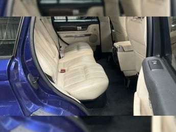 LAND ROVER RANGE ROVER SPORT 3.0 TD V6 HSE SUV 5dr Diesel CommandShift 4WD Euro 4 (245 ps)