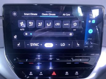 VOLKSWAGEN ID.4 Pure 52kWh Life SUV 5dr Electric Auto (148 ps)