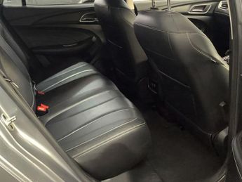 MG MG5 52.5kWh Exclusive Estate 5dr Electric Auto (156 ps)