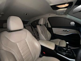 BMW 3 SERIES 2.0 330e 12kWh Sport Pro Saloon 4dr Petrol Plug-in Hybrid Auto E