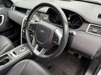 LAND ROVER DISCOVERY SPORT 2.0 TD4 HSE Black SUV 5dr Diesel Auto 4WD Euro 6 (s/s) (180 ps)