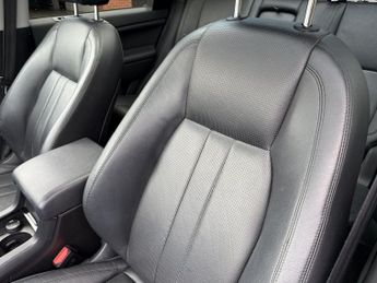 LAND ROVER DISCOVERY SPORT 2.0 TD4 HSE Black SUV 5dr Diesel Auto 4WD Euro 6 (s/s) (180 ps)