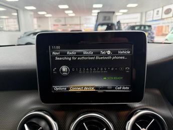 MERCEDES-BENZ GLA 1.6 GLA200 SE (Executive) SUV 5dr Petrol 7G-DCT Euro 6 (s/s) (15