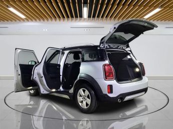 MINI COUNTRYMAN 1.5 Cooper Classic SUV 5dr Petrol Steptronic Euro 6 (s/s) (136 p