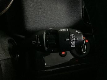 MINI COUNTRYMAN 1.5 Cooper Classic SUV 5dr Petrol Steptronic Euro 6 (s/s) (136 p