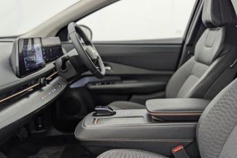 NISSAN ARIYA 63kWh Advance SUV 5dr Electric Auto 7.4kW Charger (217 ps)