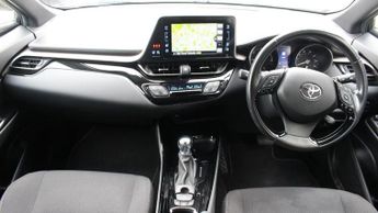 TOYOTA C-HR 1.8 VVT-h Design SUV 5dr Petrol Hybrid CVT Euro 6 (s/s) (122 ps)