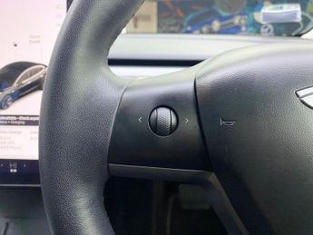 TESLA Model 3 (Dual Motor) Long Range Saloon 4dr Electric Auto 4WDE (346 ps)