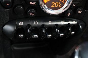 MINI HATCH 1.6 Cooper S Hatchback 3dr Petrol Steptronic Euro 5 (184 ps)