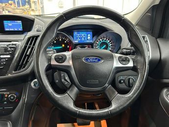 FORD KUGA 2.0 TDCi Titanium SUV 5dr Diesel Powershift AWD Euro 6 (s/s) (18