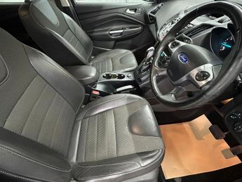 FORD KUGA 2.0 TDCi Titanium SUV 5dr Diesel Powershift AWD Euro 6 (s/s) (18